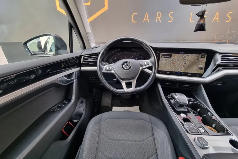 Volkswagen Touareg din 2020 cu 67.730 km - oferta VOL198428 - foto 19