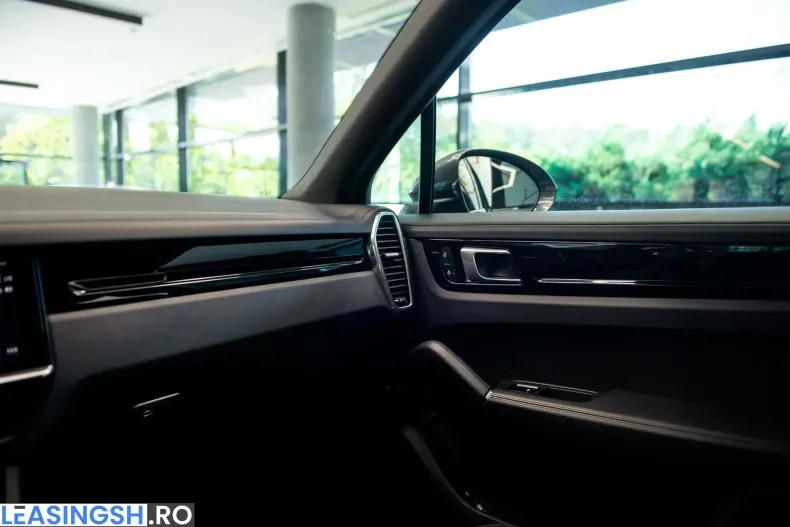 Porsche Cayenne din 2021 cu 48.265 km - oferta POR198431 - foto 31