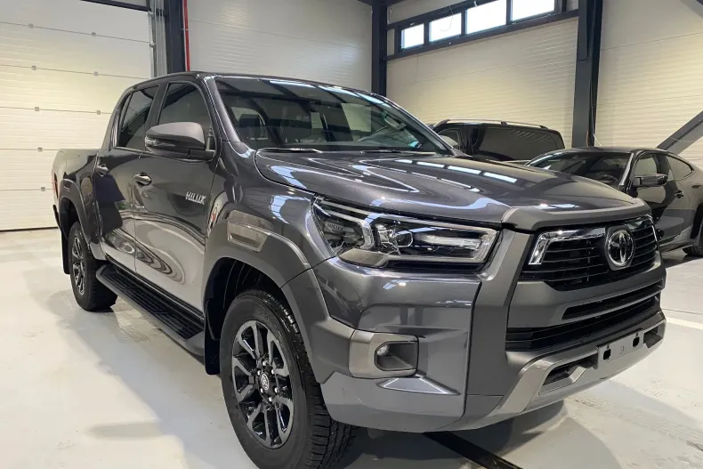 Toyota Hilux din 2025 cu 10 km - oferta TOY198432 - foto 1