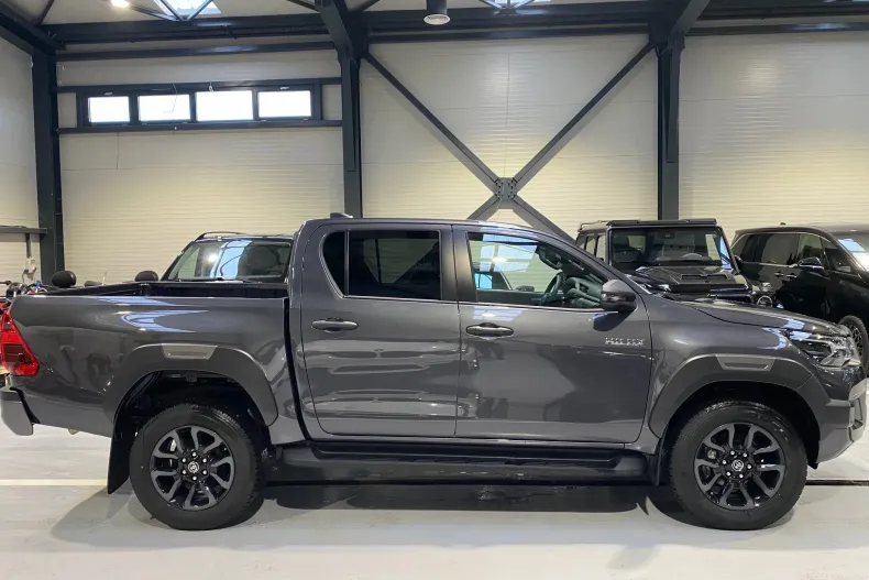 Toyota Hilux din 2025 cu 10 km - oferta TOY198432 - foto 2