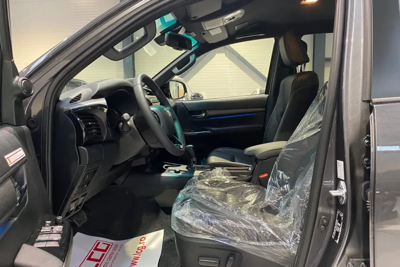 Toyota Hilux din 2025 cu 10 km - oferta TOY198432 - foto 11