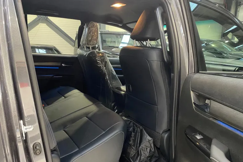 Toyota Hilux din 2025 cu 10 km - oferta TOY198432 - foto 16