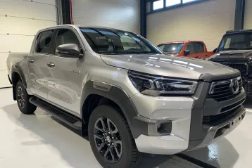 Toyota Hilux din 2025 - oferta TOY198434