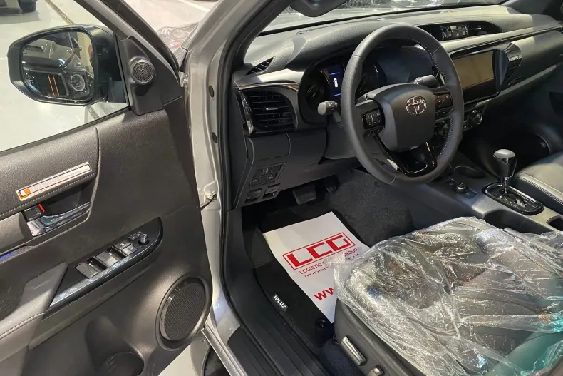 Toyota Hilux din 2025 cu 10 km - oferta TOY198434 - foto 10