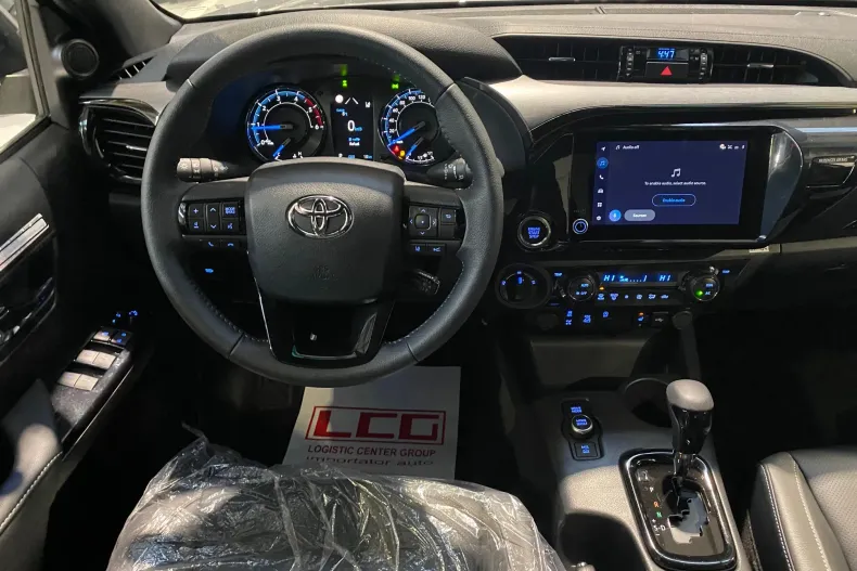 Toyota Hilux din 2025 cu 10 km - oferta TOY198434 - foto 13