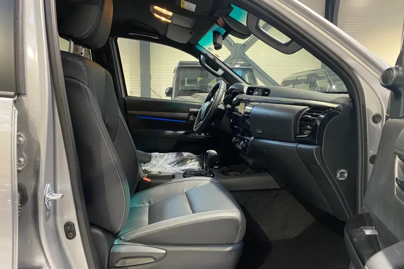 Toyota Hilux din 2025 cu 10 km - oferta TOY198434 - foto 15
