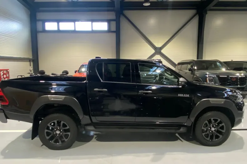 Toyota Hilux din 2025 cu 10 km - oferta TOY198435 - foto 2