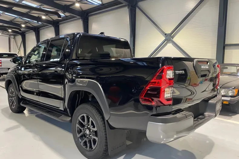 Toyota Hilux din 2025 cu 10 km - oferta TOY198435 - foto 6