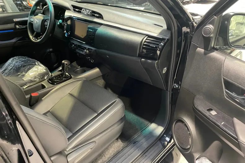 Toyota Hilux din 2025 cu 10 km - oferta TOY198435 - foto 16