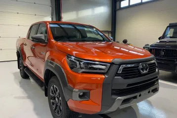 Toyota Hilux din 2025 - oferta TOY198436