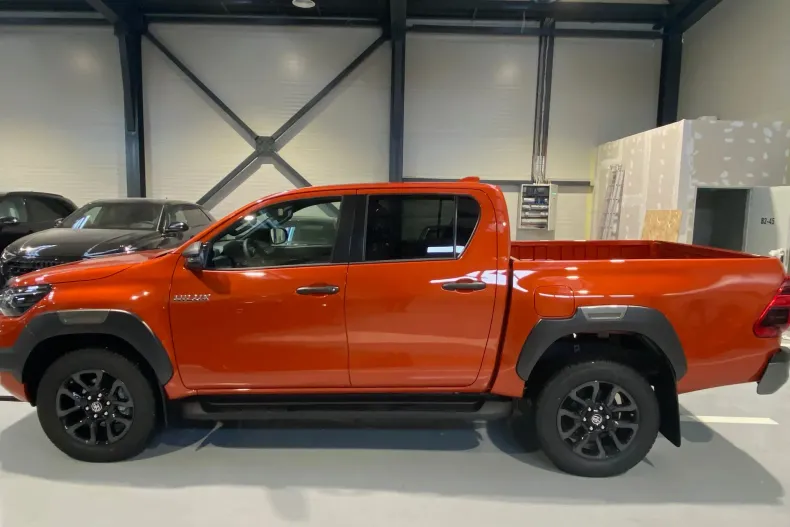 Toyota Hilux din 2025 cu 10 km - oferta TOY198436 - foto 7