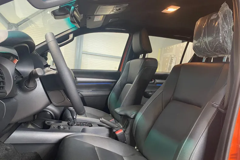 Toyota Hilux din 2025 cu 10 km - oferta TOY198436 - foto 12