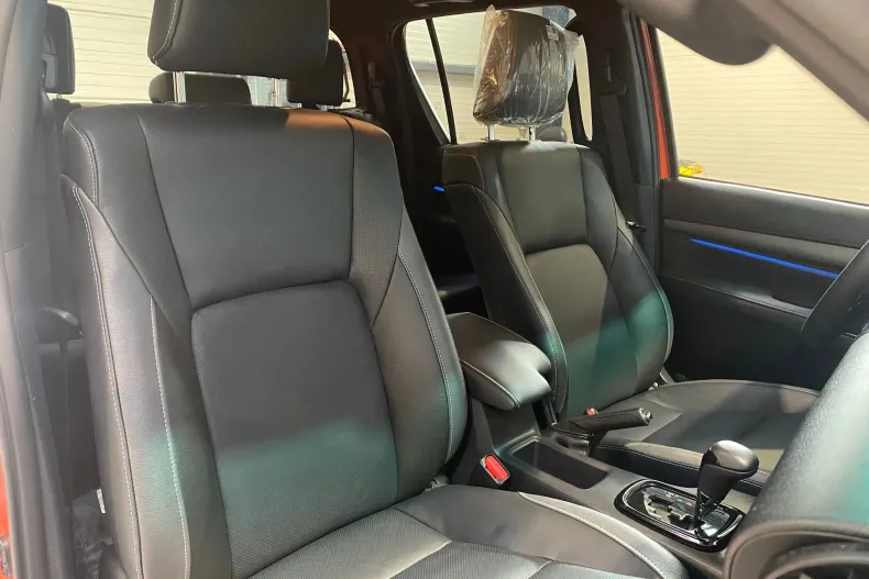 Toyota Hilux din 2025 cu 10 km - oferta TOY198436 - foto 15