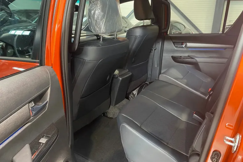 Toyota Hilux din 2025 cu 10 km - oferta TOY198436 - foto 17