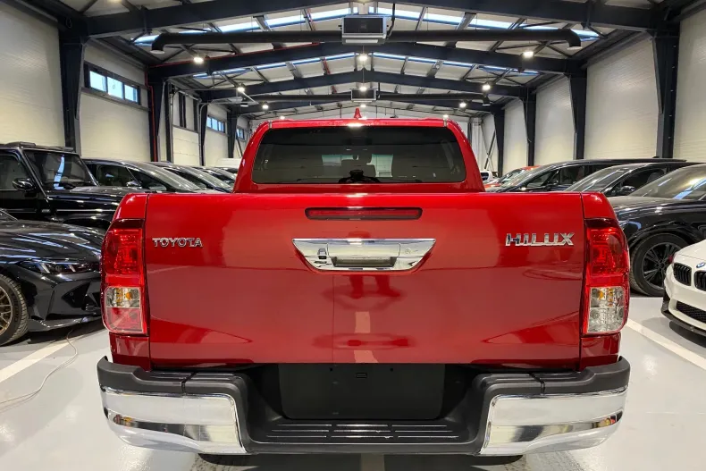 Toyota Hilux din 2025 cu 10 km - oferta TOY198437 - foto 4