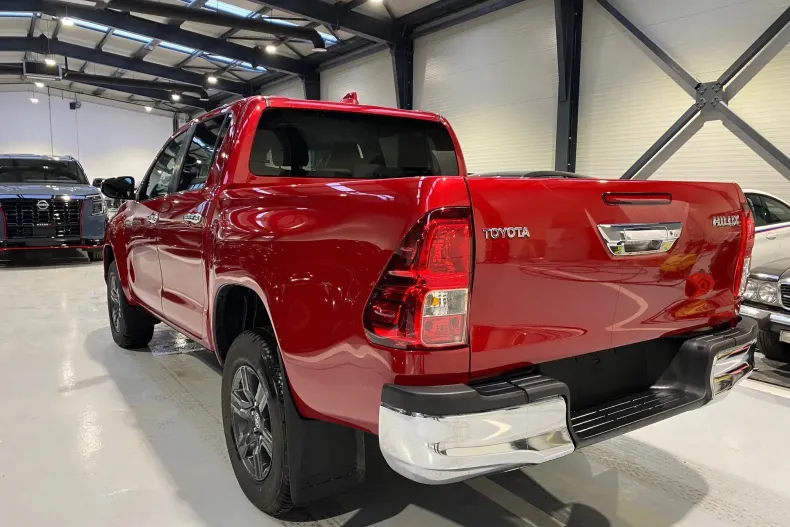 Toyota Hilux din 2025 cu 10 km - oferta TOY198437 - foto 6