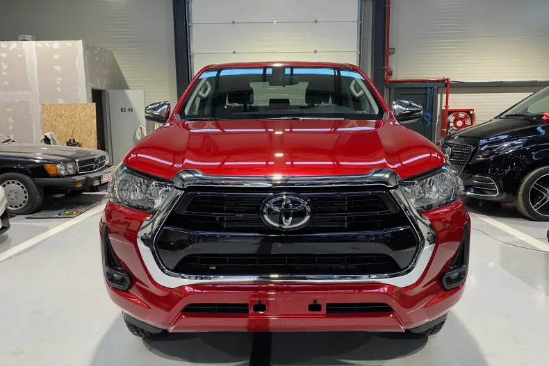 Toyota Hilux din 2025 cu 10 km - oferta TOY198437 - foto 9