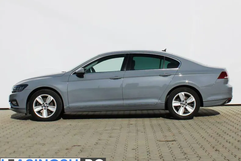 Volkswagen Passat din 2022 cu 134.804 km - oferta VOL198439 - foto 2