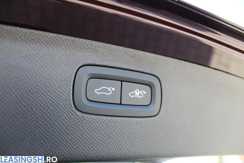 Volvo XC90 din 2025 cu 5 km - oferta VOL198441 - foto 33