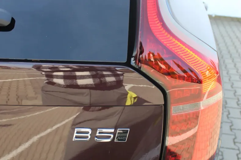 Volvo XC90 din 2025 cu 5 km - oferta VOL198441 - foto 34