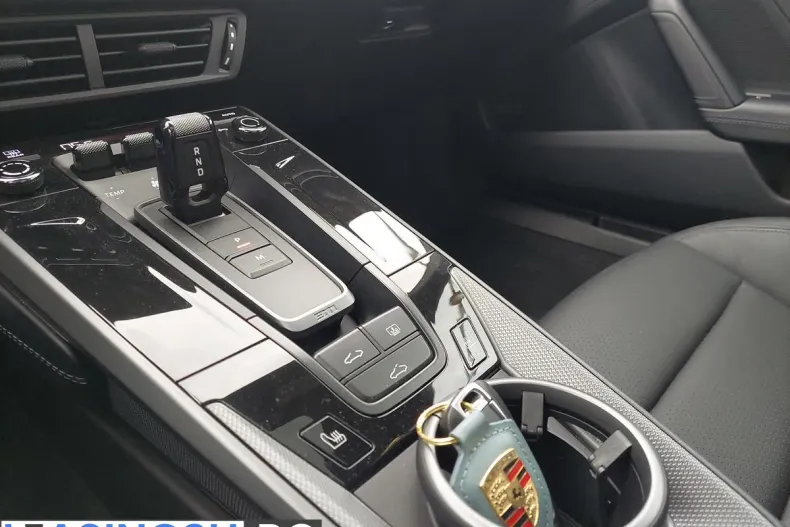 Porsche 911 din 2025 cu 10.071 km - oferta POR198442 - foto 19