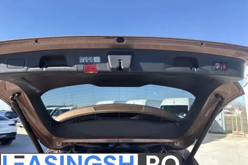 Mercedes-Benz GLA din 2023 cu 40.783 km - oferta MER198445 - foto 16