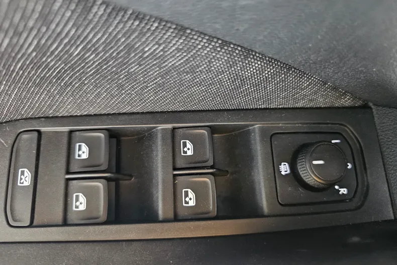 Skoda Scala din 2023 cu 64.308 km - oferta SKO198451 - foto 5