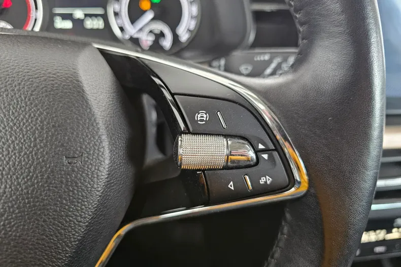 Skoda Scala din 2023 cu 64.308 km - oferta SKO198451 - foto 10