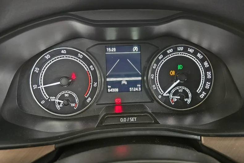 Skoda Scala din 2023 cu 64.308 km - oferta SKO198451 - foto 11