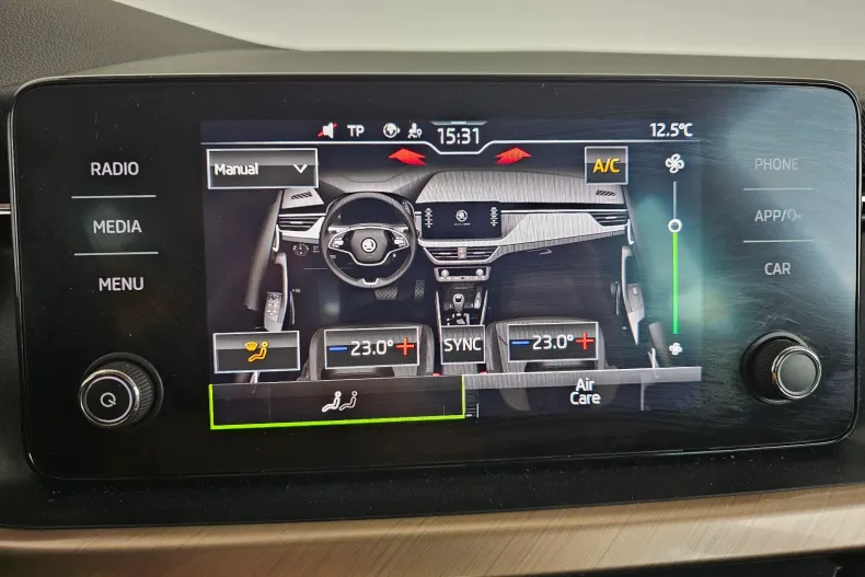 Skoda Scala din 2023 cu 64.308 km - oferta SKO198451 - foto 19