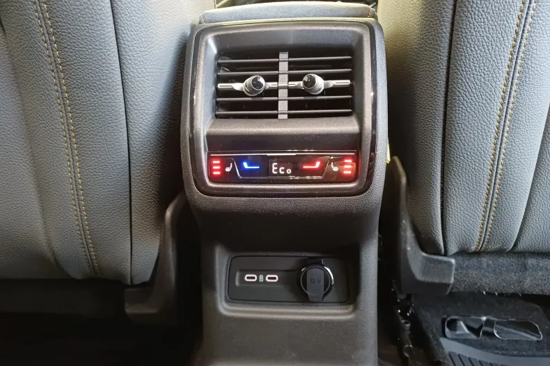 Skoda Kodiaq din 2026 cu 5.925 km - oferta SKO198456 - foto 38