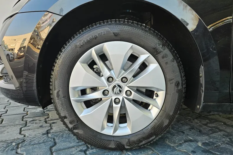 Skoda Octavia din 2022 cu 41.538 km - oferta SKO198457 - foto 4