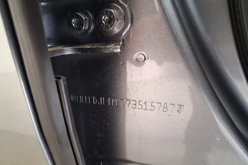 Dacia Bigster din 2025 cu 8.311 km - oferta DAC198461 - foto 23