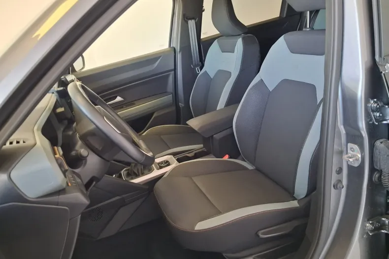 Dacia Bigster din 2025 cu 8.311 km - oferta DAC198461 - foto 36