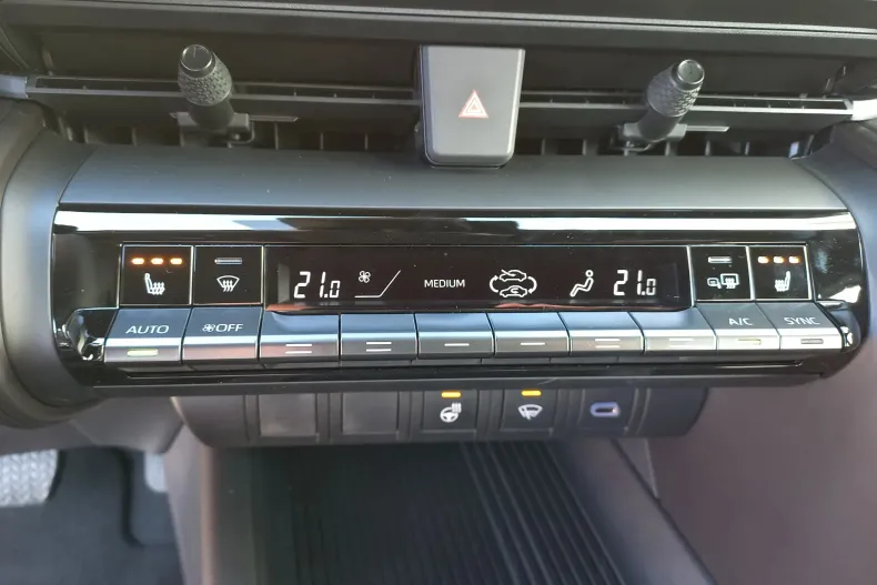 Toyota C-HR din 2025 cu 6.750 km - oferta TOY198462 - foto 23