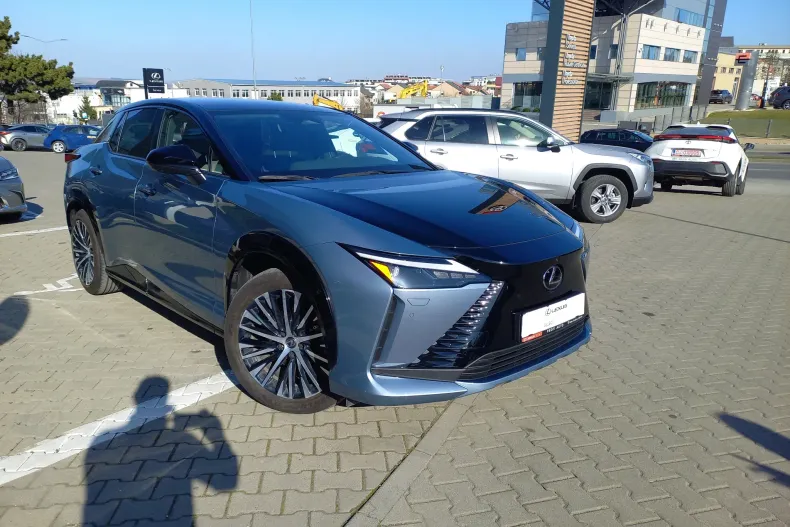 Lexus RZ din 2023 cu 20.479 km - oferta LEX198463 - foto 2