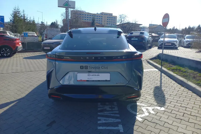 Lexus RZ din 2023 cu 20.479 km - oferta LEX198463 - foto 5
