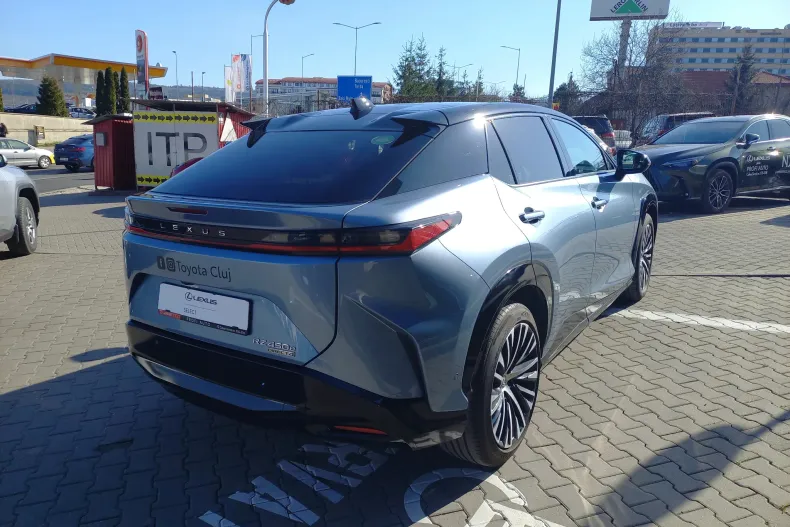 Lexus RZ din 2023 cu 20.479 km - oferta LEX198463 - foto 6