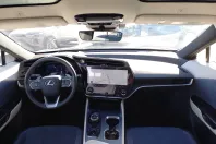 Lexus RZ din 2023 cu 20.479 km - oferta LEX198463 - foto 8