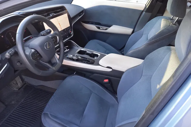 Lexus RZ din 2023 cu 20.479 km - oferta LEX198463 - foto 9