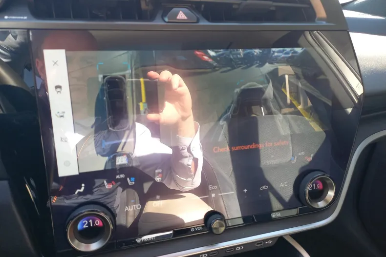 Lexus RZ din 2023 cu 20.479 km - oferta LEX198463 - foto 26