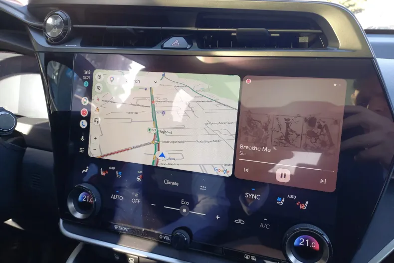 Lexus RZ din 2023 cu 20.479 km - oferta LEX198463 - foto 31