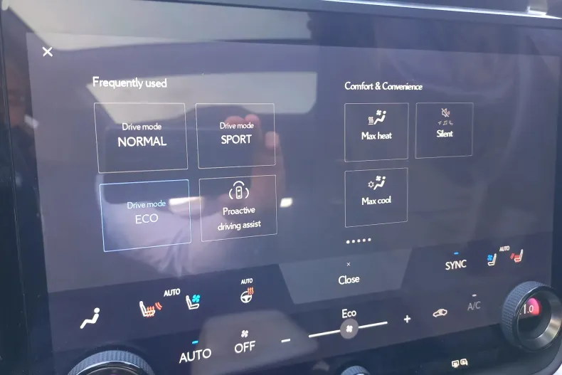 Lexus RZ din 2023 cu 20.479 km - oferta LEX198463 - foto 34