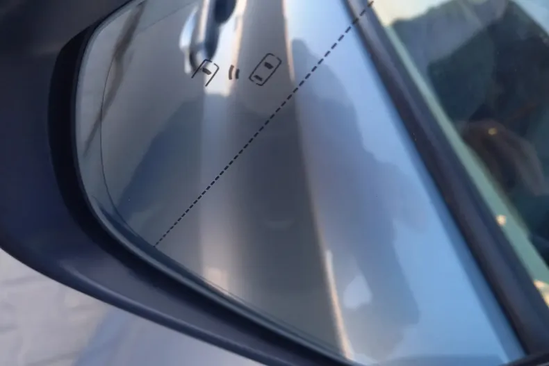 Lexus RZ din 2023 cu 20.479 km - oferta LEX198463 - foto 40