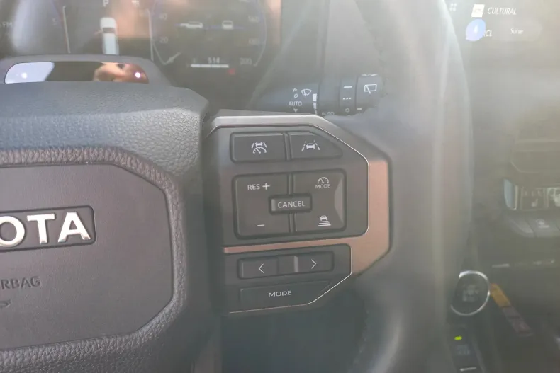 Toyota Land Cruiser din 2024 cu 6.313 km - oferta TOY198464 - foto 26