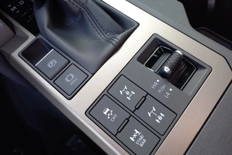 Toyota Land Cruiser din 2024 cu 6.313 km - oferta TOY198464 - foto 31