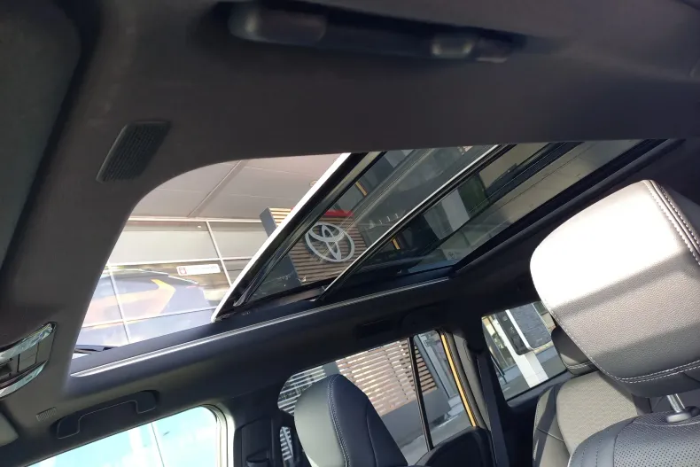 Toyota Land Cruiser din 2024 cu 6.313 km - oferta TOY198464 - foto 33