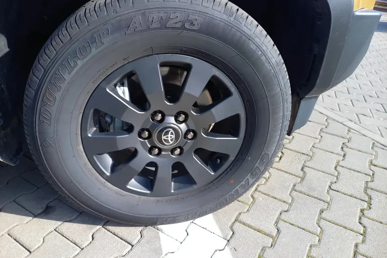 Toyota Land Cruiser din 2024 cu 6.313 km - oferta TOY198464 - foto 39