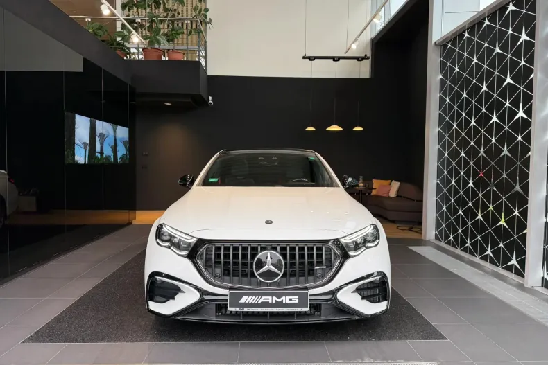 Mercedes-Benz E 53 AMG (Clasa E) din 2025 cu 19.500 km - oferta MER198471 - foto 3