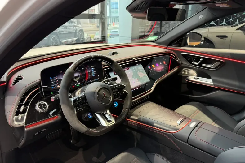 Mercedes-Benz E 53 AMG (Clasa E) din 2025 cu 19.500 km - oferta MER198471 - foto 13